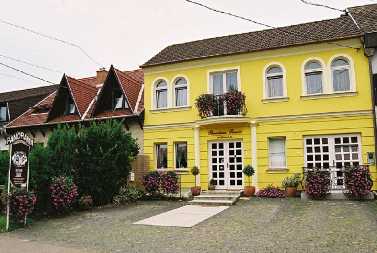 Panorama Panzio Hotel Eger Exterior photo